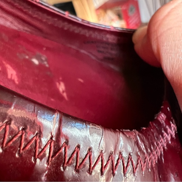 Tory Burch Reva Crocodile Embossed Cranberry Leather Flats Size 5 M - Picture 12 of 15